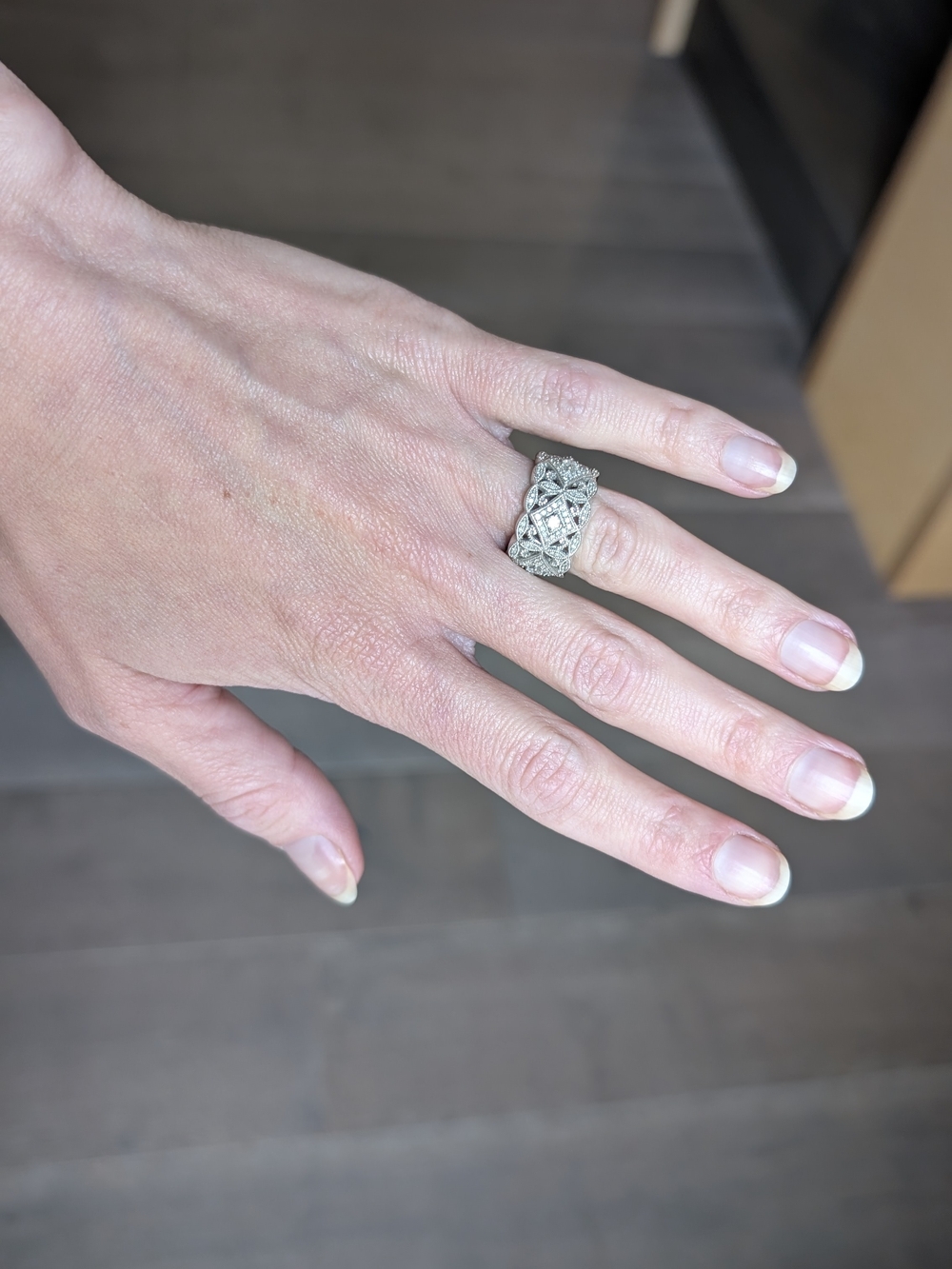 Filigree Statement Ring in White Gold (Silver)